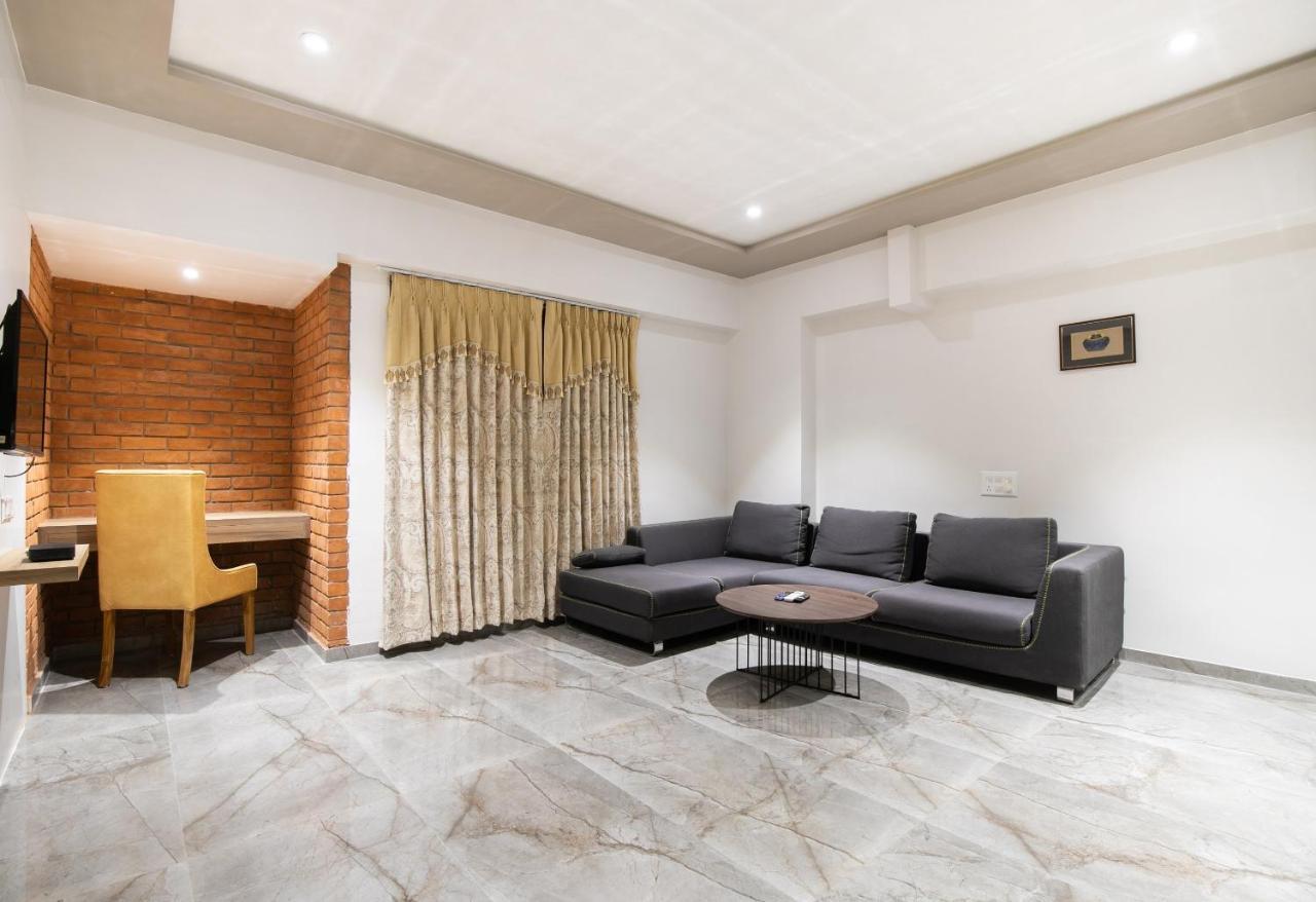 Palette - Hotel Welcome Kadi Ngoại thất bức ảnh